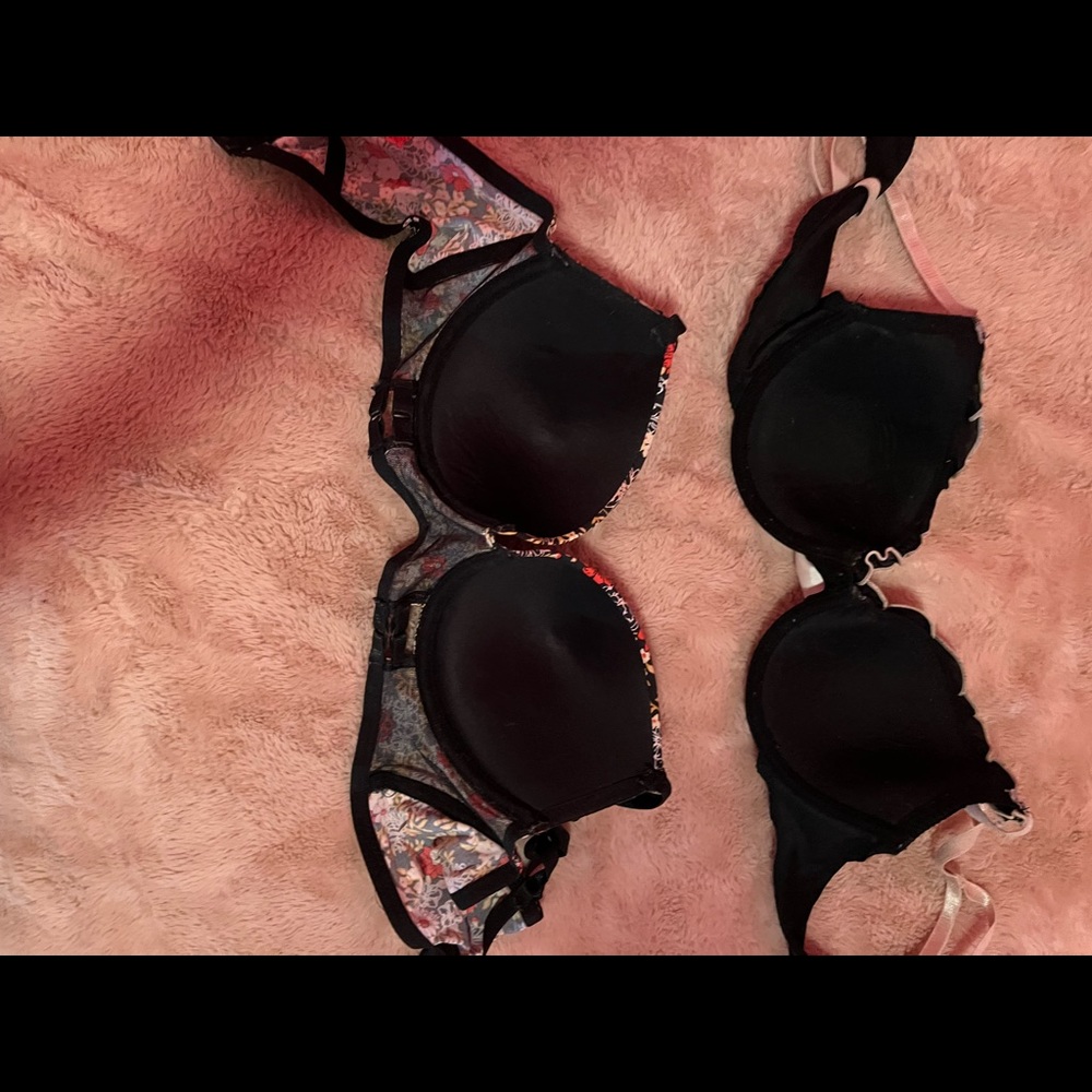 Bras - Picture 3 of 3